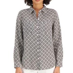 CHARTER CLUB long sleeve dresss shirt button front with collar with red accent
